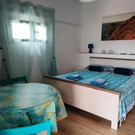 Appartement A 1km Dal Centro Storico, 500 M Dal Mare,veranda Attrezzata,barbecue,doccia Interna Ed Esterna,giardino