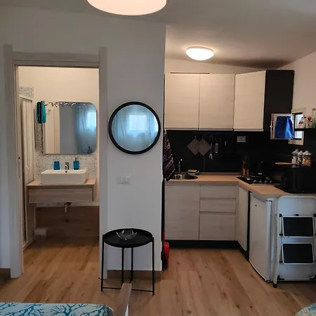 Appartement A 1km Dal Centro Storico, 500 M Dal Mare,veranda Attrezzata,barbecue,doccia Interna Ed Esterna,giardino Carloforte (Isola di San Pietro)